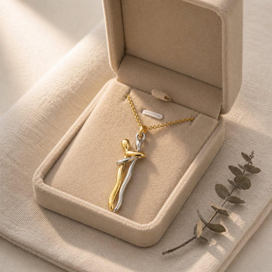 Hug Necklace