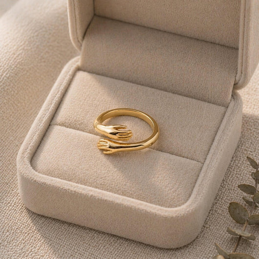 Gold Hug Ring VIP